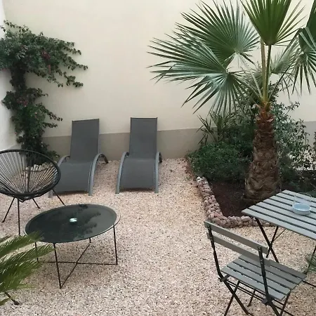 Appartamento Lazare Maison De Maître , De Standing Avec Parking Privatif à Seulement 7 Minutes à Pied Du Centre Historique De